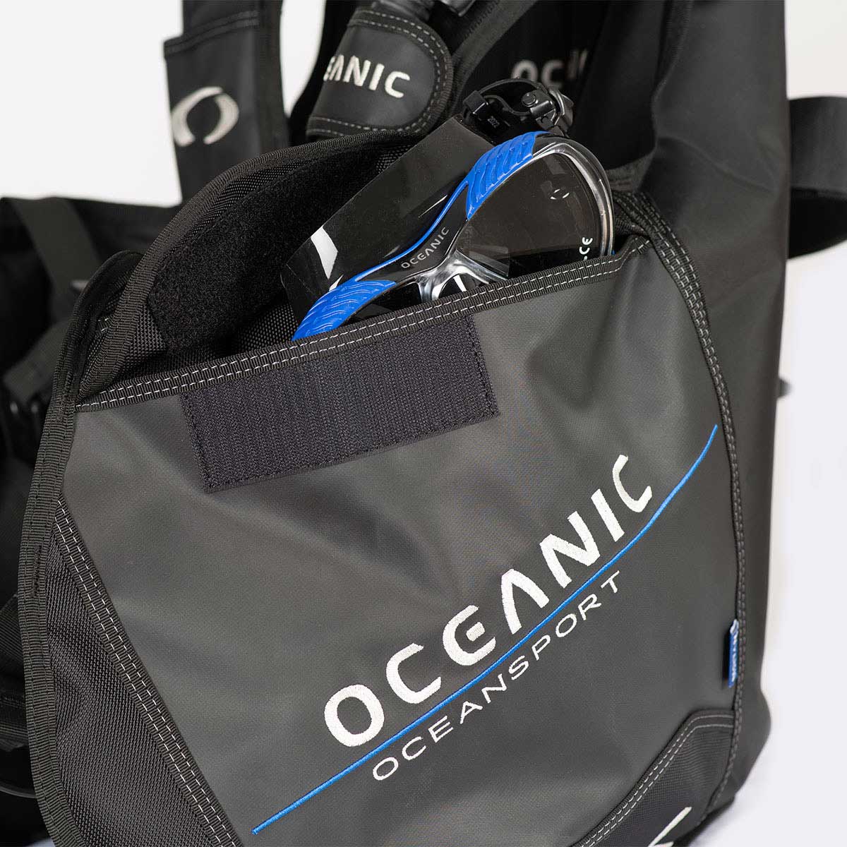 oceansport-detail-pocket2 Oceanic Oceansport BCD